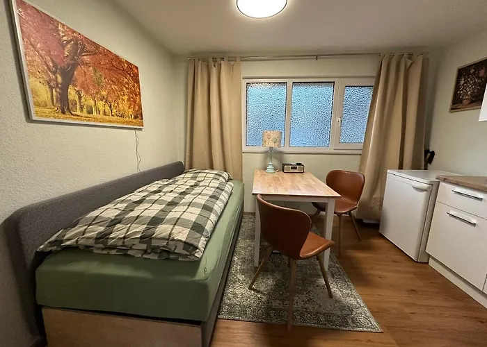 Lägenhet Ruhige Gartenwohnung *